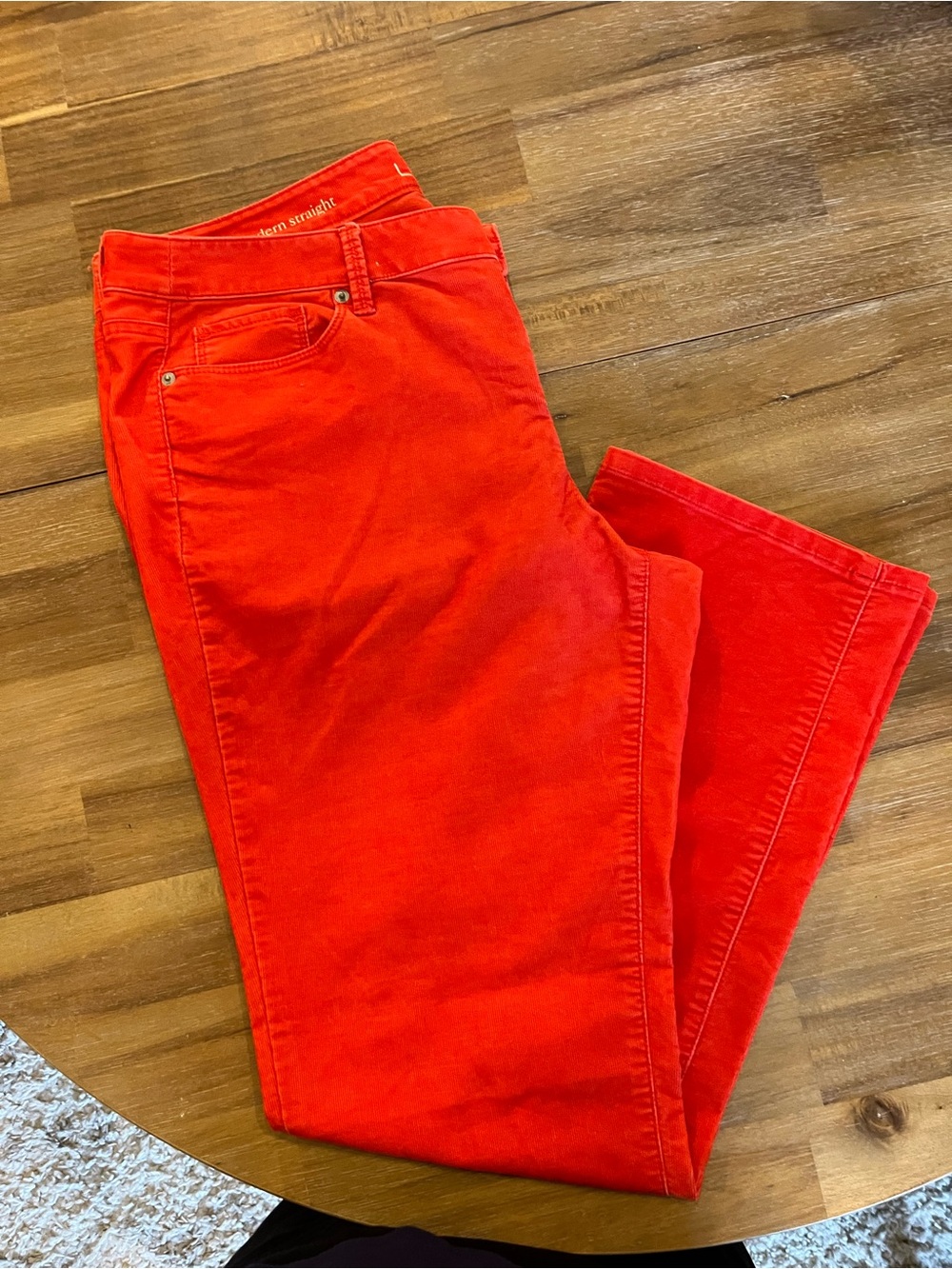LOFT Modern Straight
Corduroy Pants (Size 14/32)